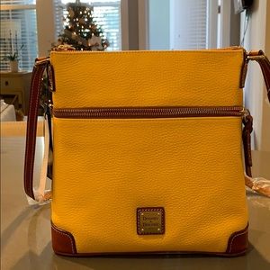 Dooney & Bourke Crossbody bag